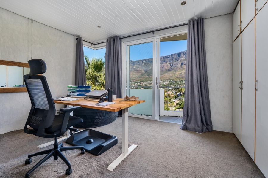 4 Bedroom Property for Sale in Tamboerskloof Western Cape